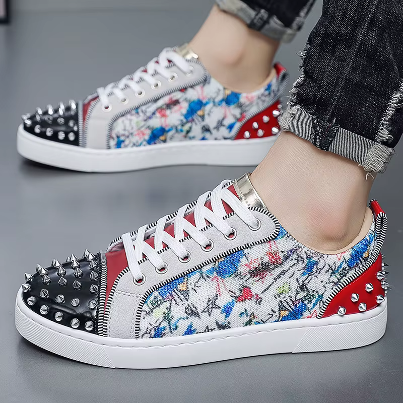 Nouvelle personnalité de rue chaussures de skate hommes tendance baskets rivets coniques décontracté clouté formateurs