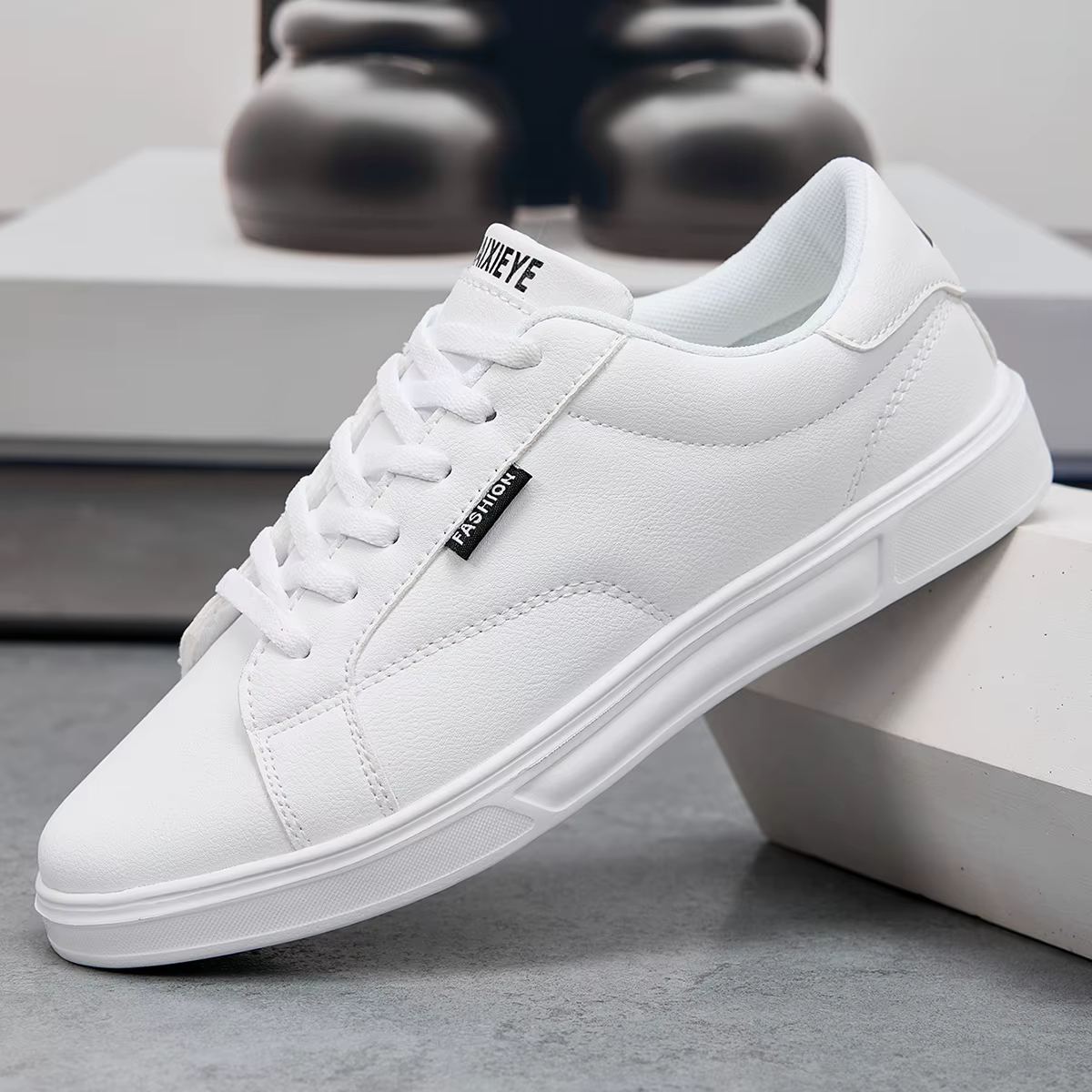 Hommes chaussures confortable décontracté pour femmes baskets en cuir blanc léger marche plat Sport de plein air course Tennis zapatillas