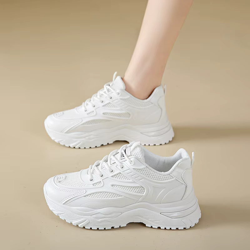 Baskets blanches en cuir pour femmes