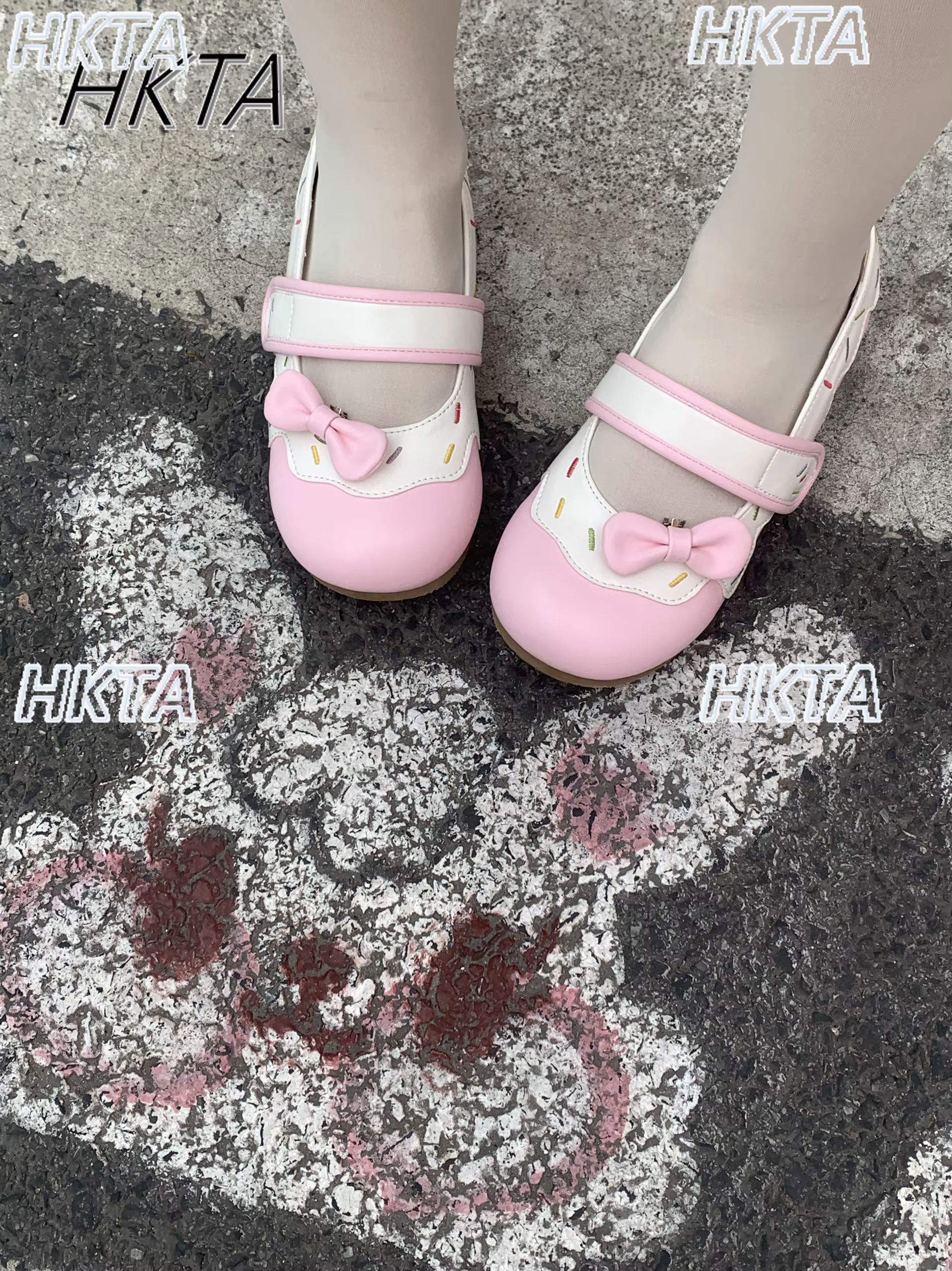 Petites chaussures japonaises en cuir à semelles plates et souples