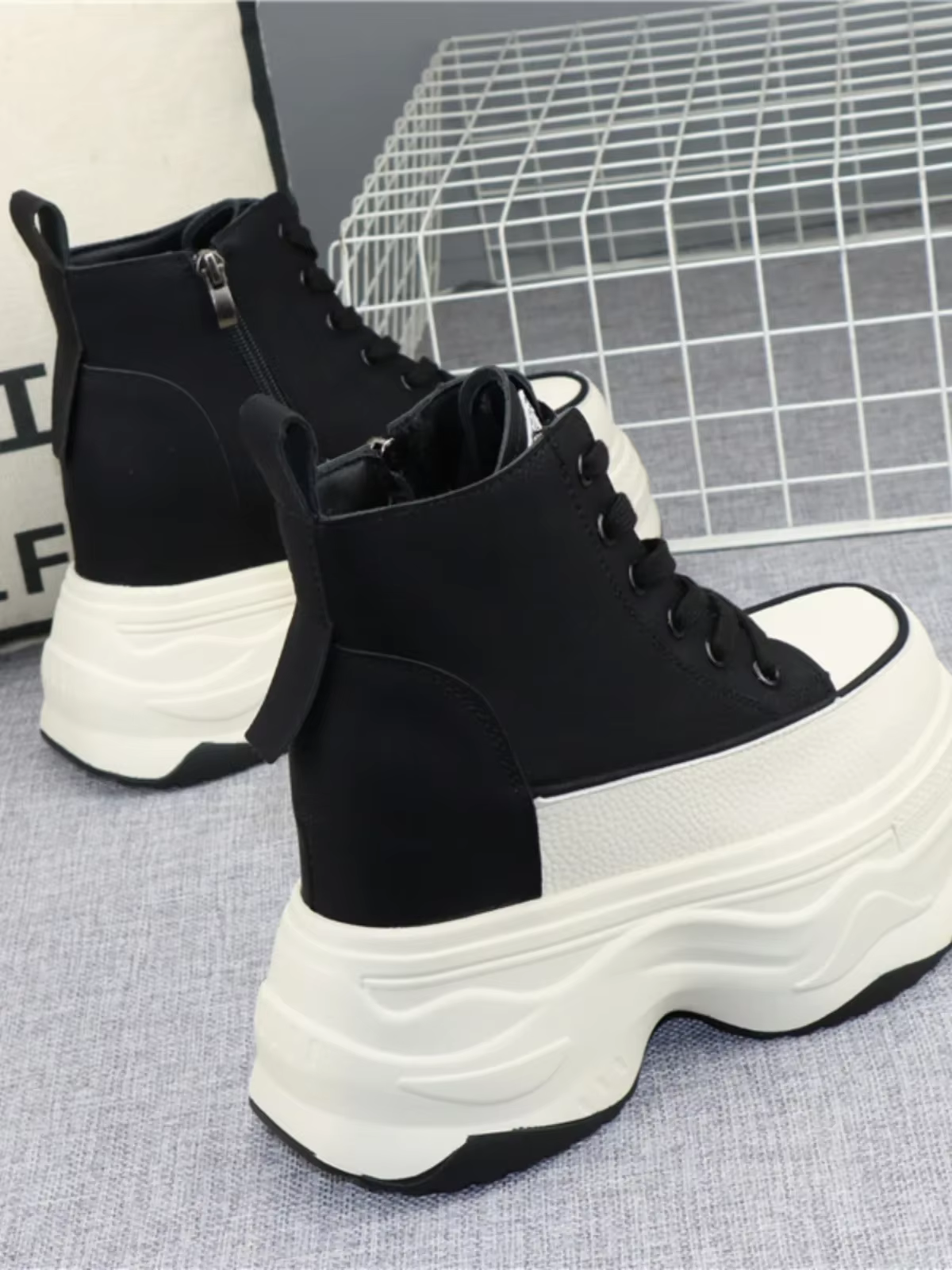 Chaussures à Semelle Compensée en Cuir pour Femme
