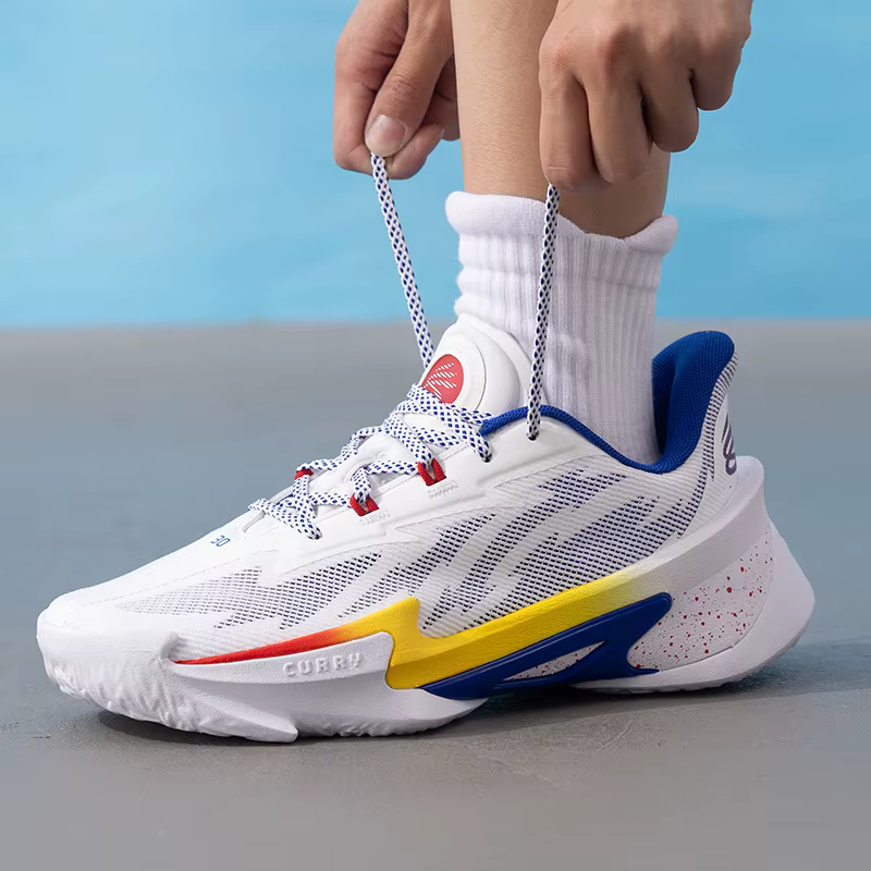 Chaussures de sport Under Armour pour hommes et femmes