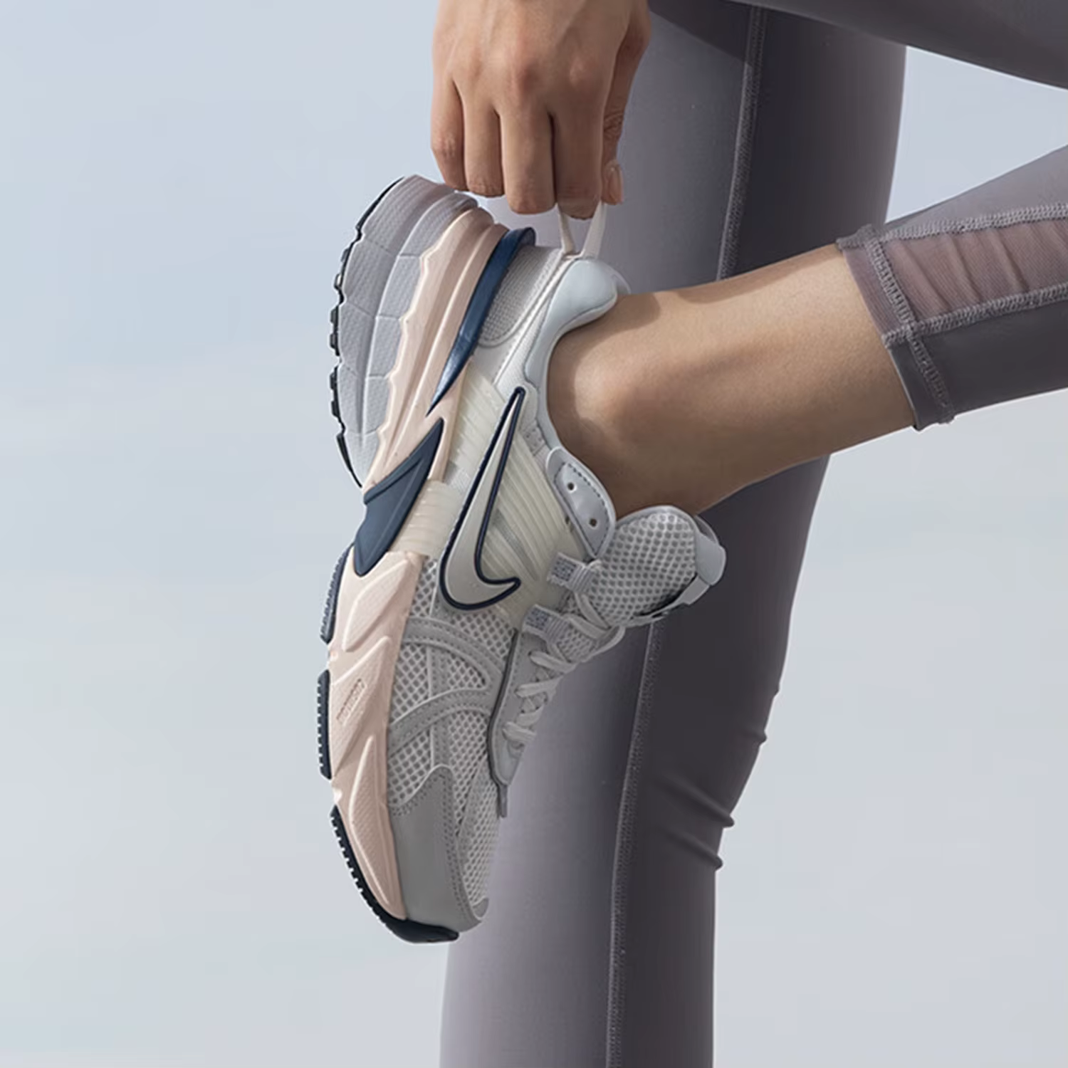 Nike officiel véritable 2024 nouvelles femmes à semelles épaisses rétro chaussures décontractées respirantes FD0736-004