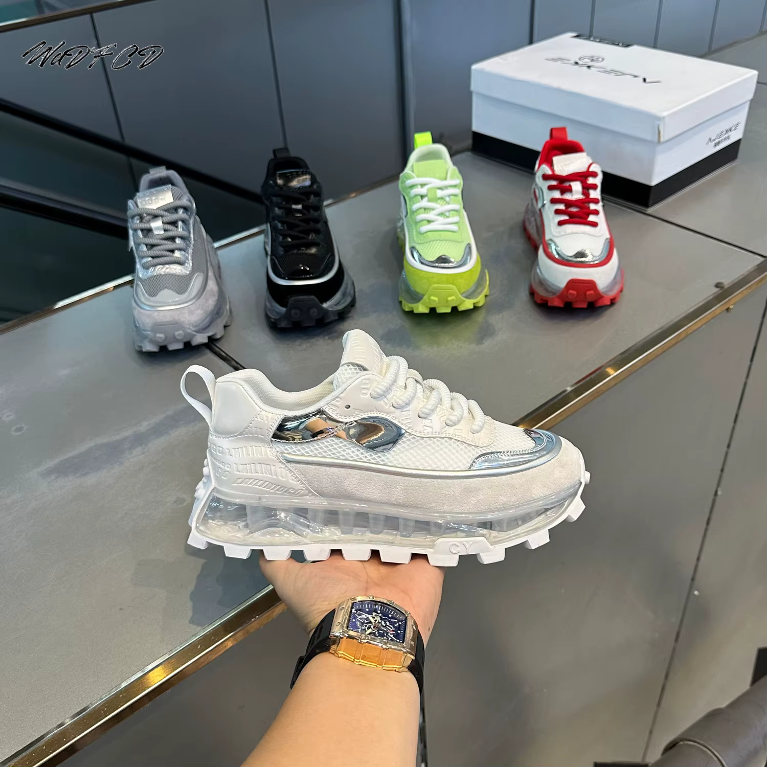 Grosse Sneaker hommes concepteur coussin d'air chaussure de Sport mode tissu en cuir décontracté respirant hauteur augmentée plate-forme conseil chaussures