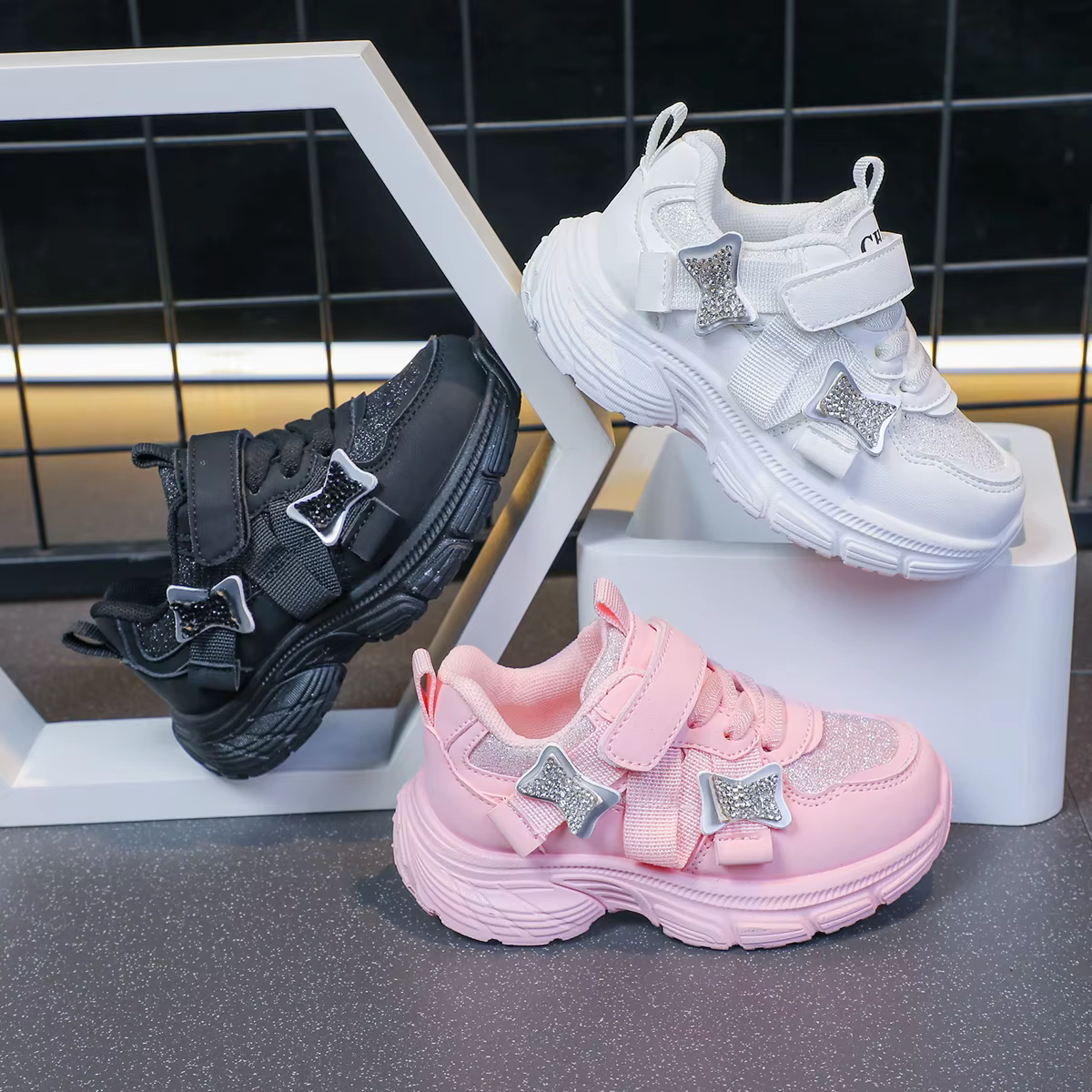 Chaussures décontractées à la mode pour garçons et filles