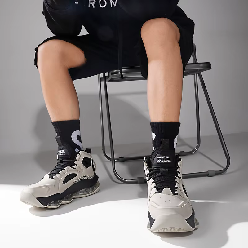 Chaussures de basket-ball pour hommes