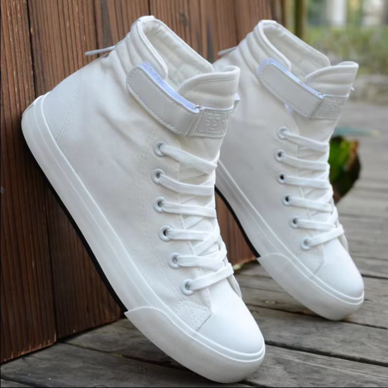 Chaussures montantes en toile blanche pour hommes