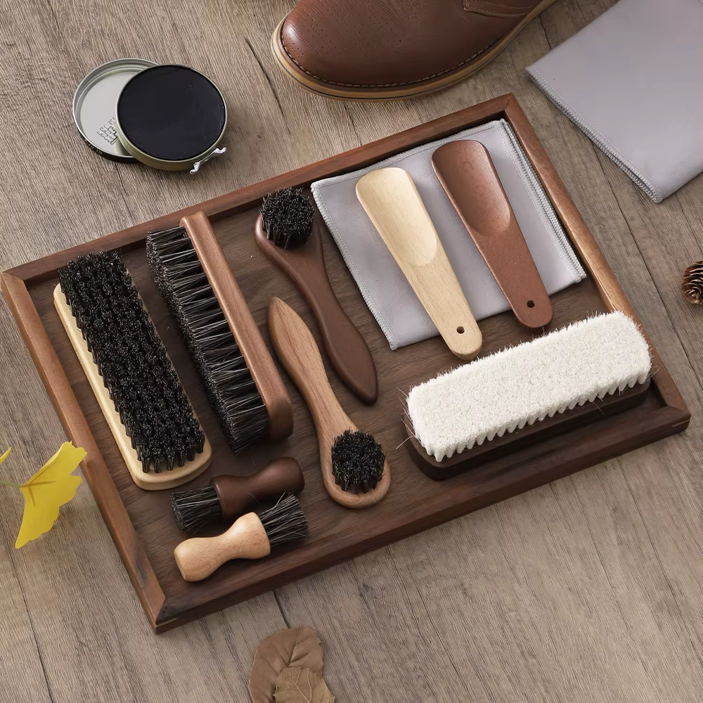 Kit de brillance de chaussures en crin de cheval 5 pièces-ensemble de soins de chaussures en cuir Portable avec brosse douce, tissu de polissage et corne à chaussures