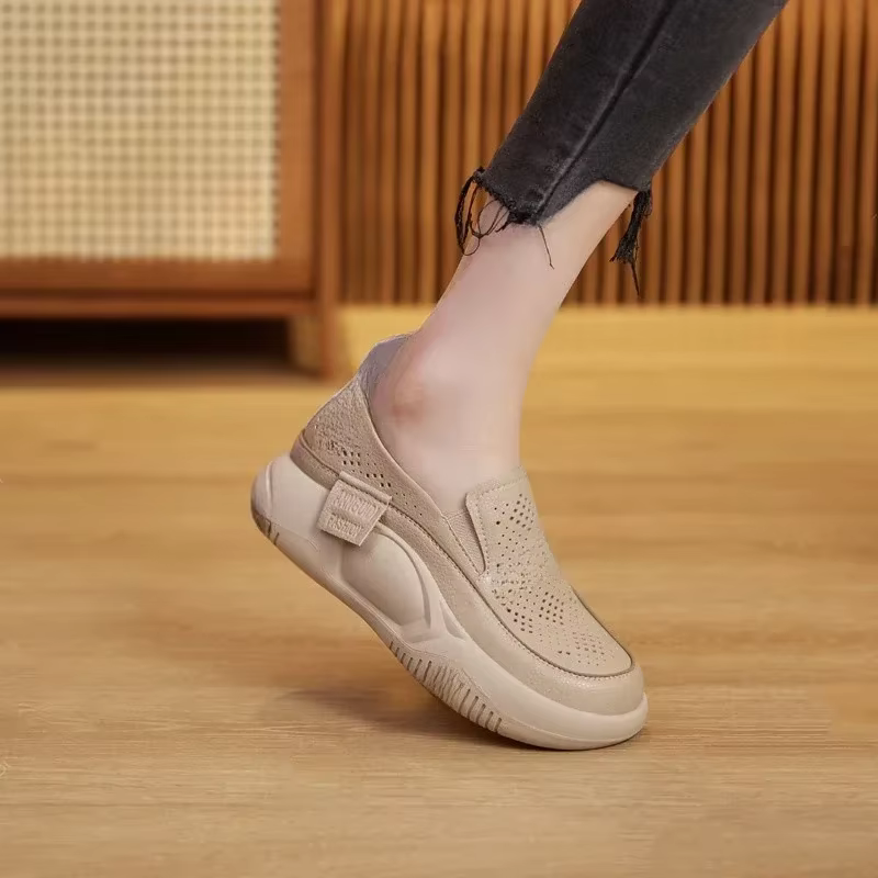 Nouvelles chaussures pour femmes