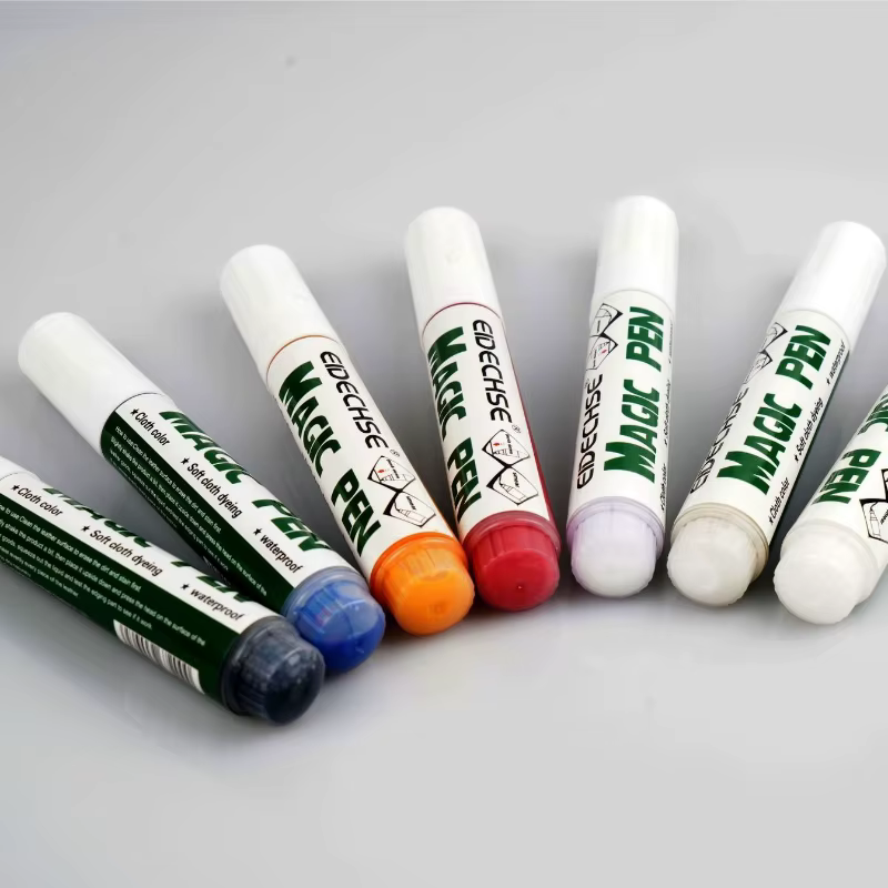 Stylo de réparation de couleur pour chaussures en toile