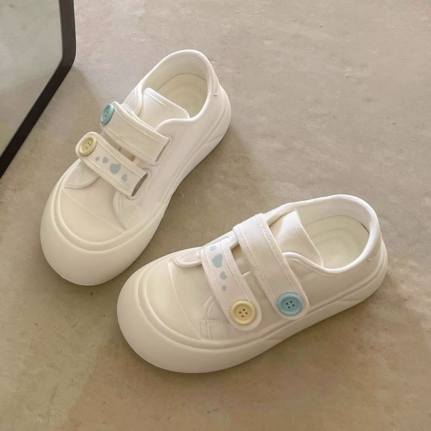 Chaussures en toile pour femmes