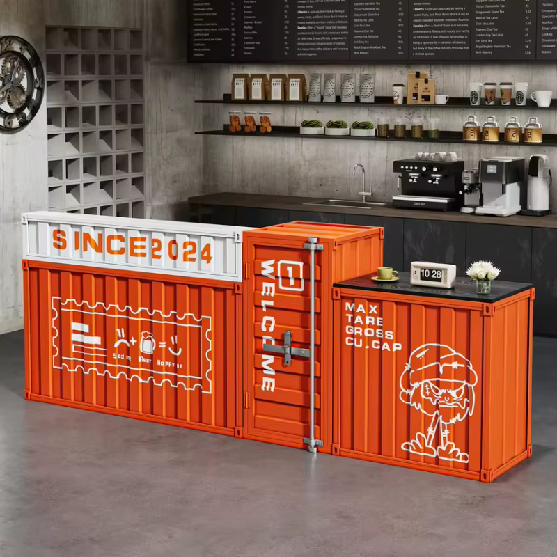 Comptoir de bar de style industriel avec fer forgé vintage, coin de conteneur de type gym pour caisse et espace de réception, sur mesure