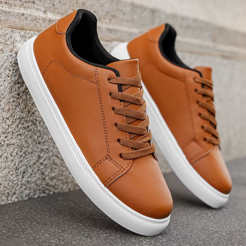 Baskets basses en cuir pour hommes - Chaussures de skate confortables et antidérapantes pour un usage quotidien