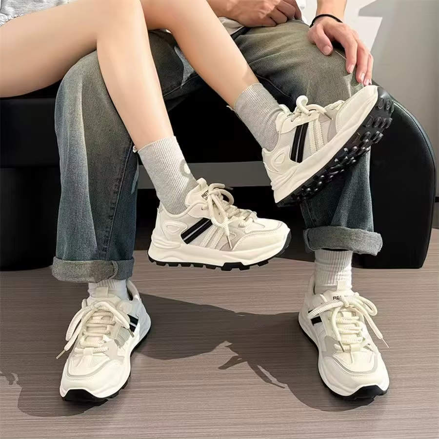 Nouvelles Chaussures de Sport Décontractées Printemps 2026 pour Femme – Style Simple