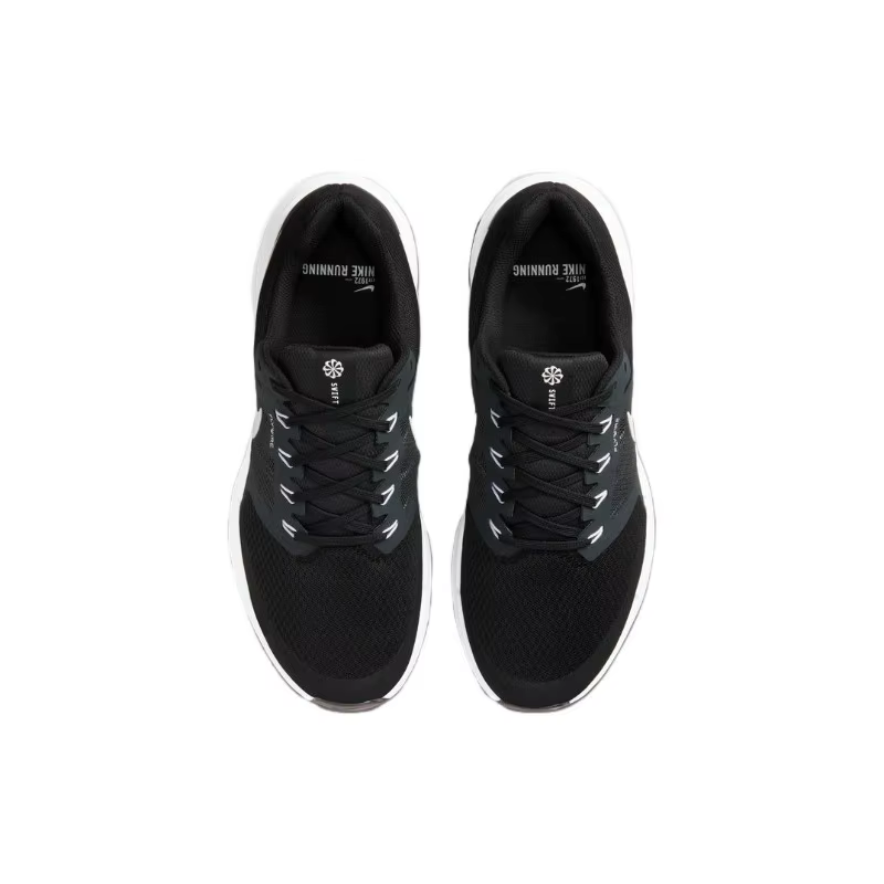 Nike Run Swift 3 Black Baskets basses pour hommes