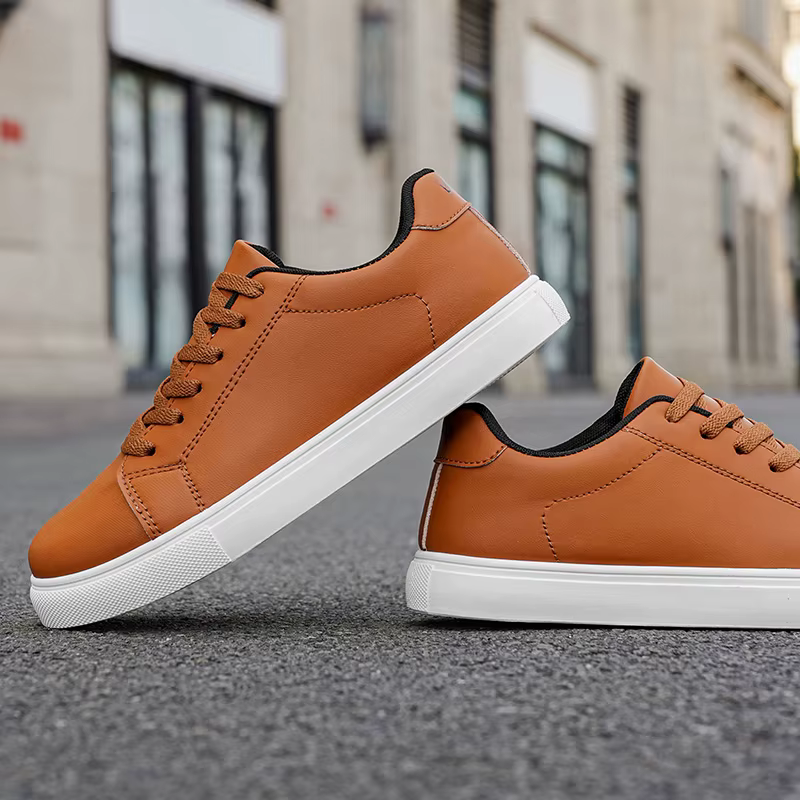 Baskets basses en cuir pour hommes - Chaussures de skate confortables et antidérapantes pour un usage quotidien