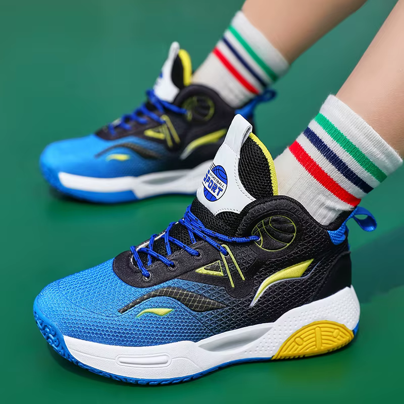 Baskets de basket-ball en maille respirante pour enfants