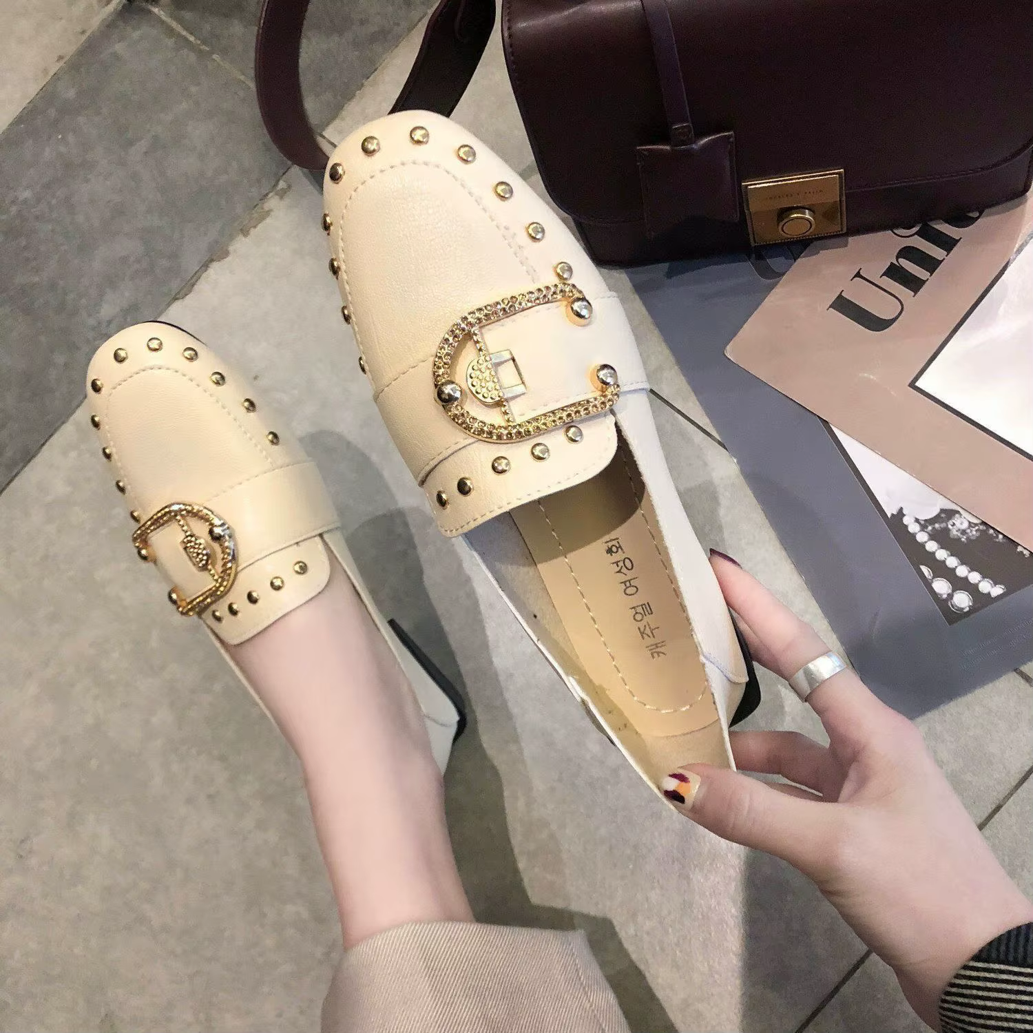 Bout carré noir mocassins chaussures pour femmes 2025 dames chaussures d'été talon bas élégant Y2k printemps Chic avec chaussure chaude élégante A