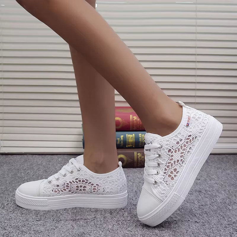 Dentelle « Sweet & Fresh » - Baskets brodées