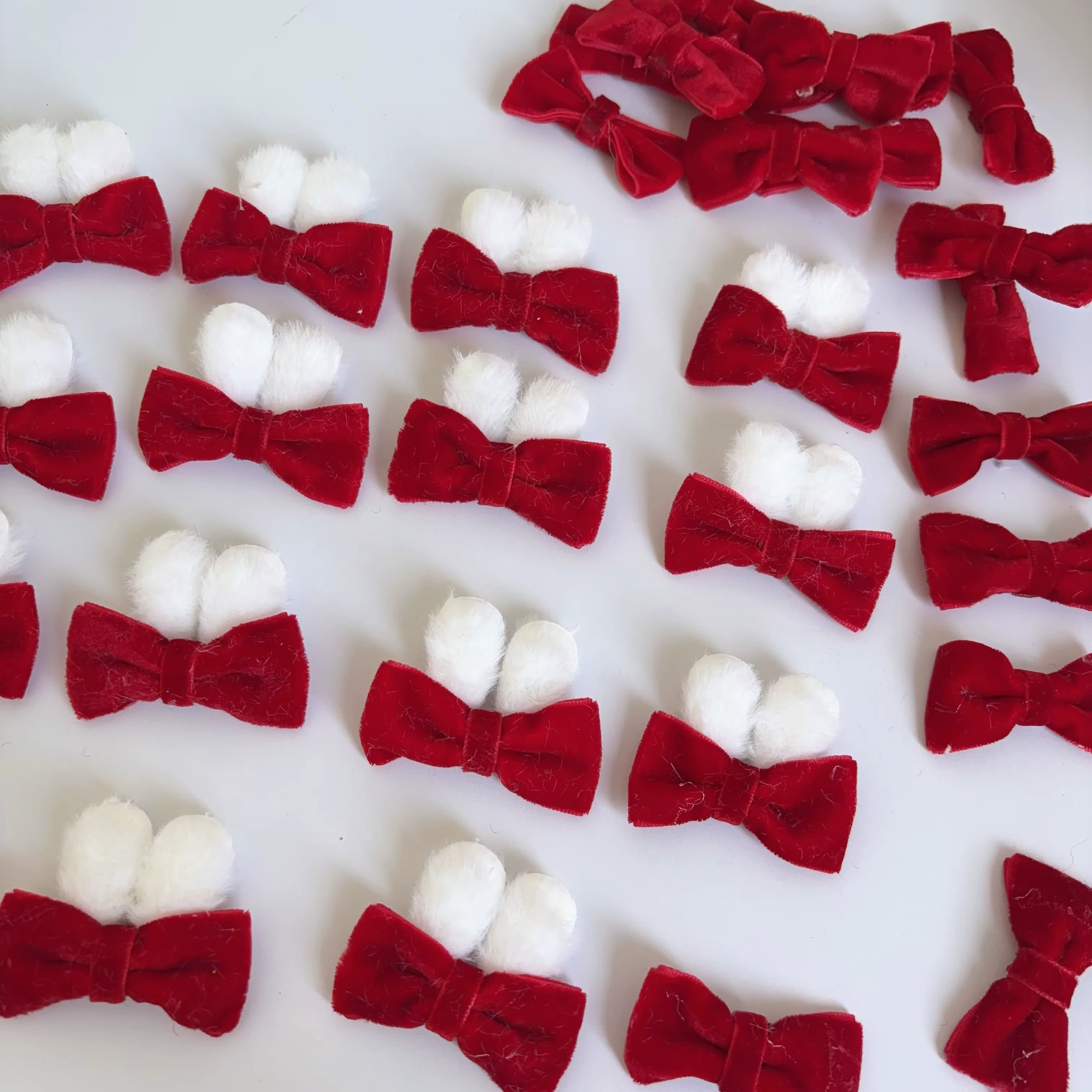 Accessoire de décoration pour vêtements, jouet, nœud rouge vif en peluche 10/5, oreilles de lapin, fait main, accessoire festif