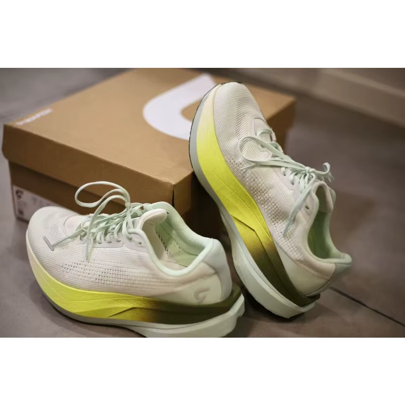 Chaussure de course professionnelle de marque originale