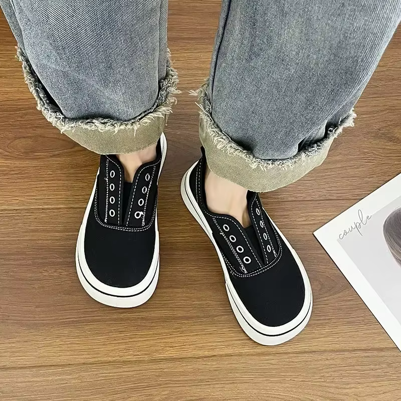 Baskets en toile noires pour femmes