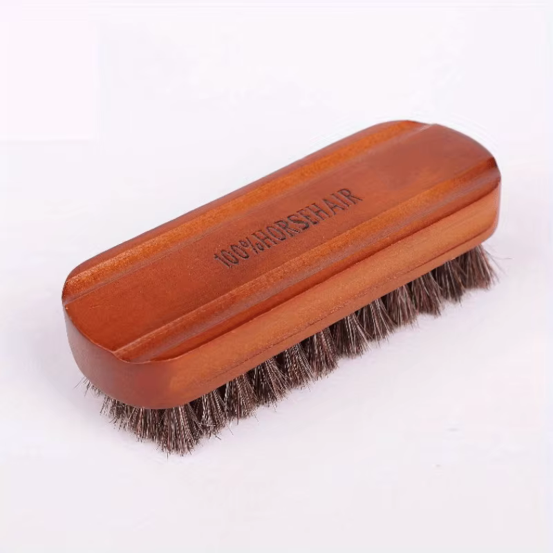 Brosse à chaussures en crin de cheval