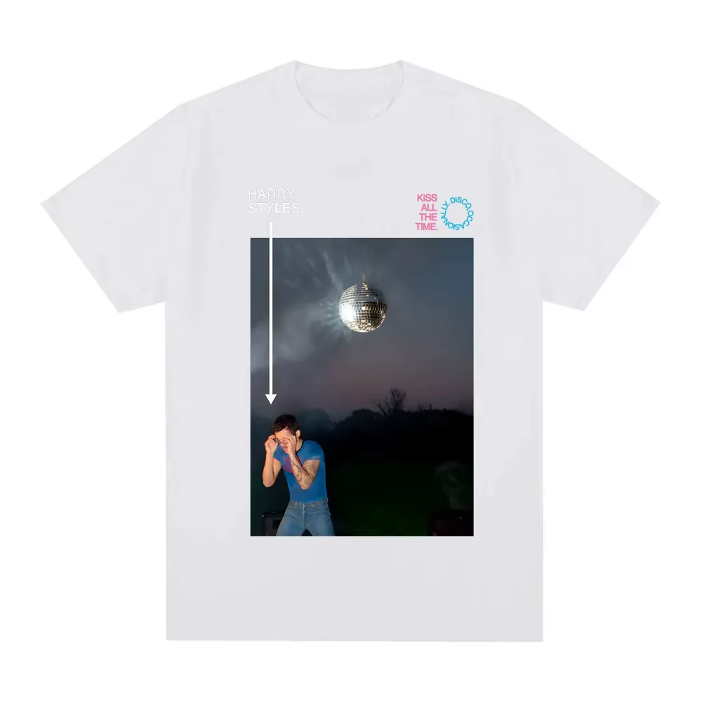 T-shirt Harry Styles « Kiss All The Time » avec boule disco - Photo de concert, Merch tendance pour les t-shirts et hauts Harry Styles pour femmes et hommes