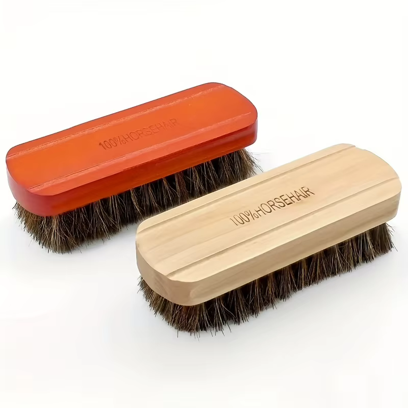 Brosse à chaussures en crin de cheval