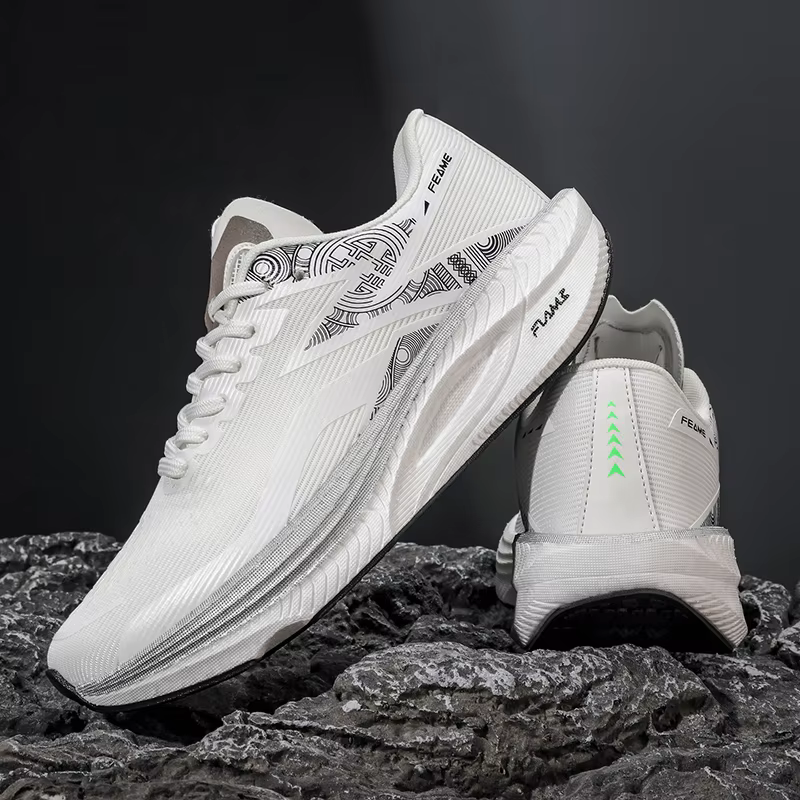 Chaussures de course tendance pour hommes été 2026
