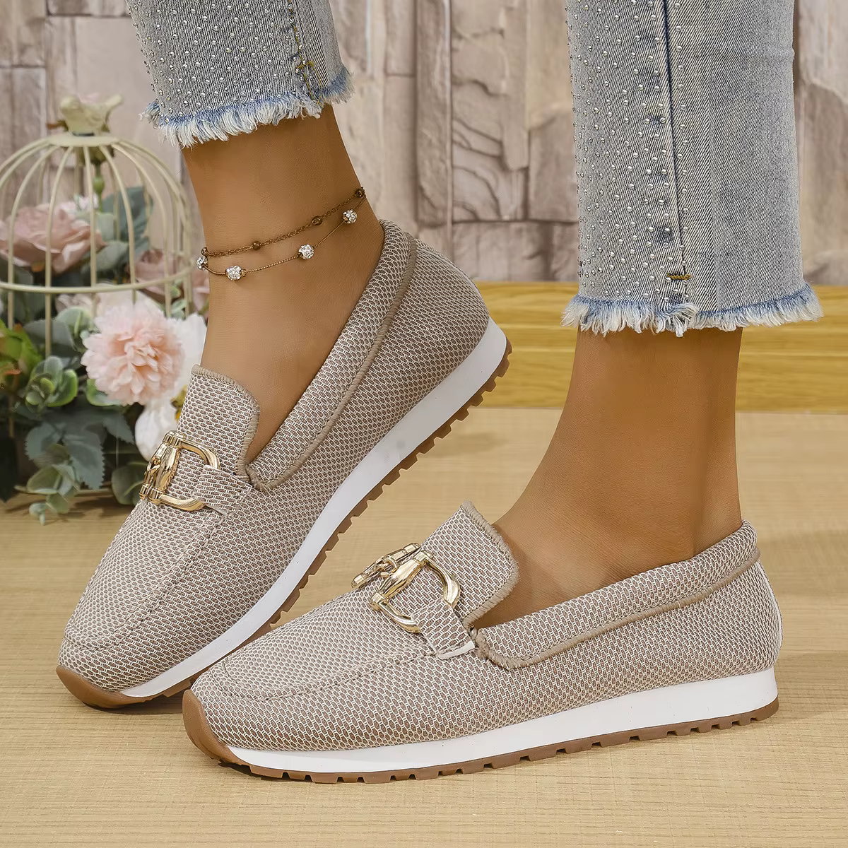 Chaussures décontractées à bout rond avec boucle métallique pour femmes