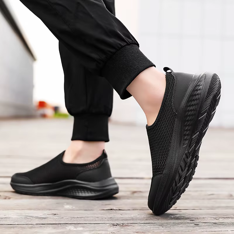 Chaussures de marche en maille respirante pour hommes
