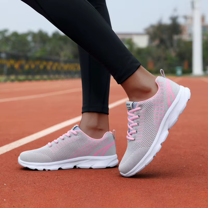 Chaussures de course pour femmes 2025 maille espadrilles décontractées à lacets léger femme marche respirant Sports de