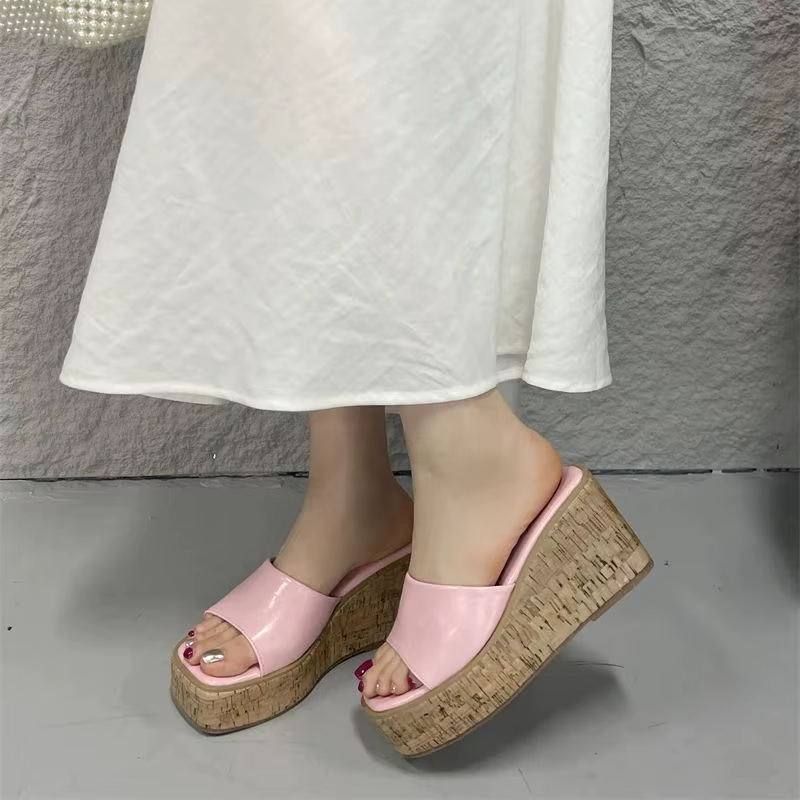 Talons noirs pantoufles été bloc chaussures compensées Sandales blanches décontracté Femme plate-forme