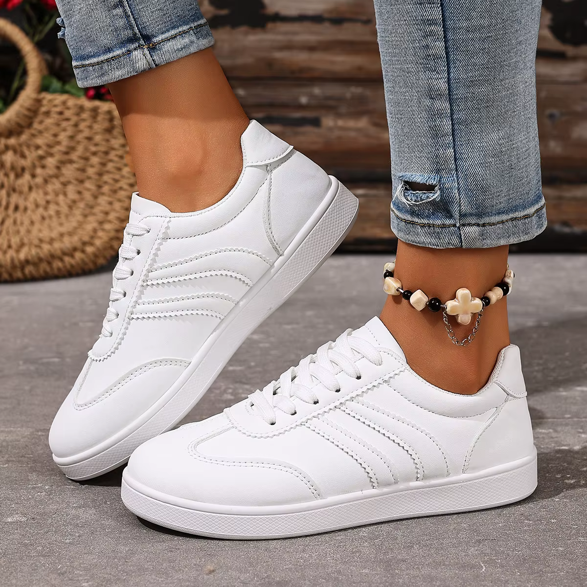 Baskets plates en cuir souple pour femme
