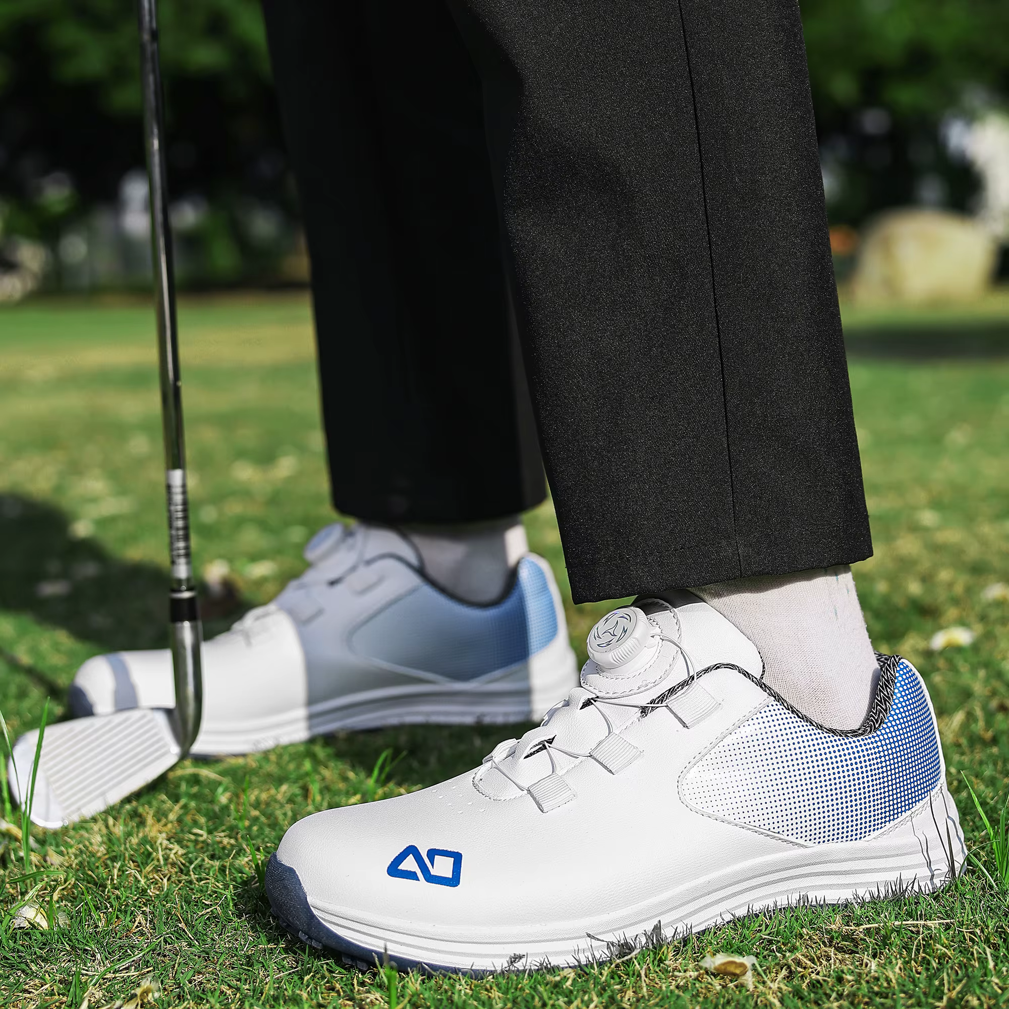 Chaussures de golf pour une utilisation en plein air élégante