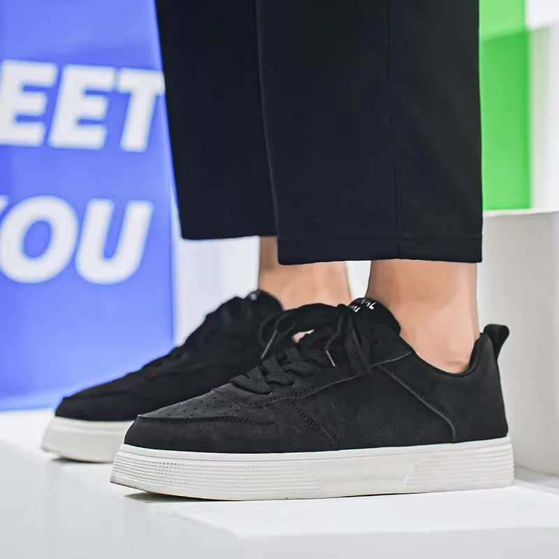 Pas cher vert homme baskets urbaines grande taille 48 plate-forme hommes chaussures de skateboard Harajuku coupe basse mâle Skate chaussure Zapatos Hombre