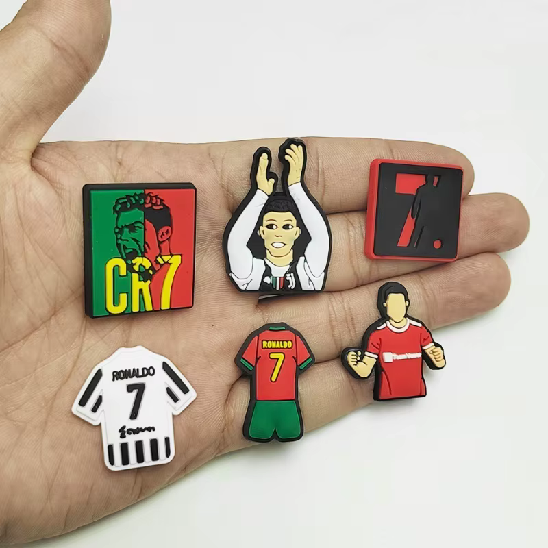 Nouveauté en promotion : Breloques de chaussures série Football