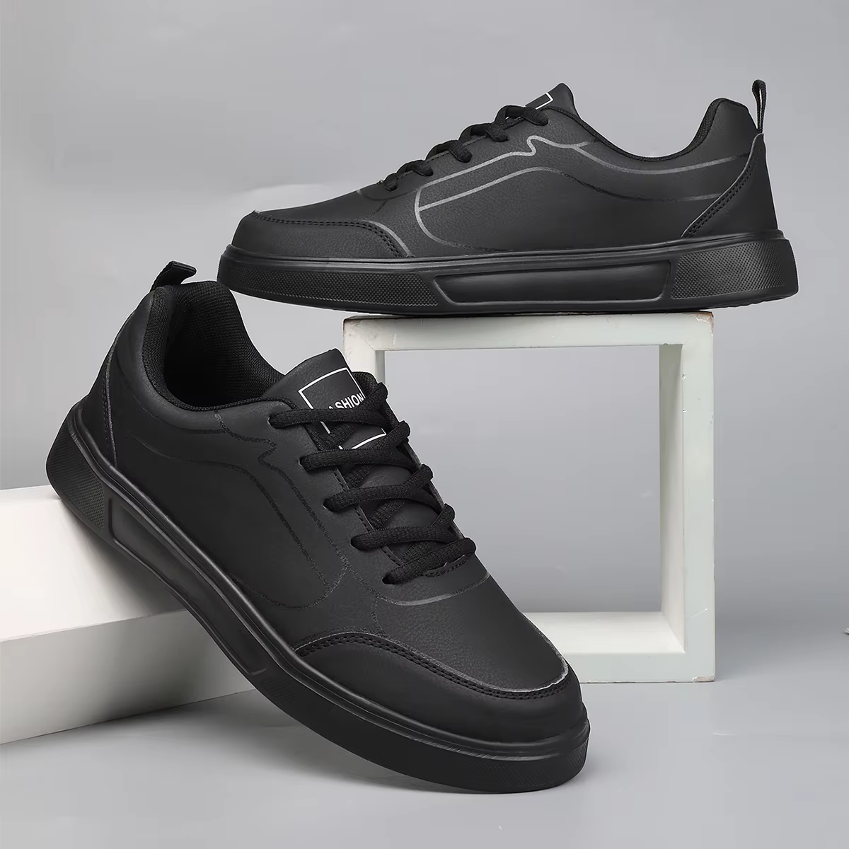 Nouveaux hommes légers baskets hiver