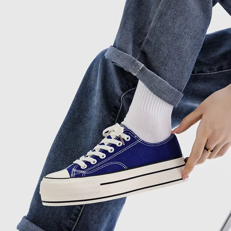 Chaussures basses en toile à semelle épaisse pour femmes