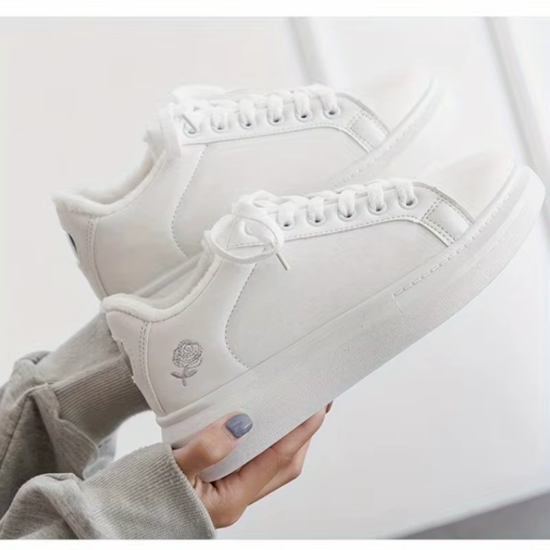 Femmes chaussures décontractées nouveau printemps blanc baskets respirant fleur à lacets