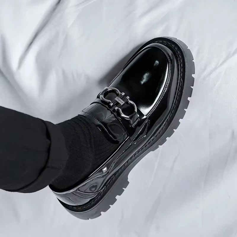 Chaussures habillées à la mode pour hommes