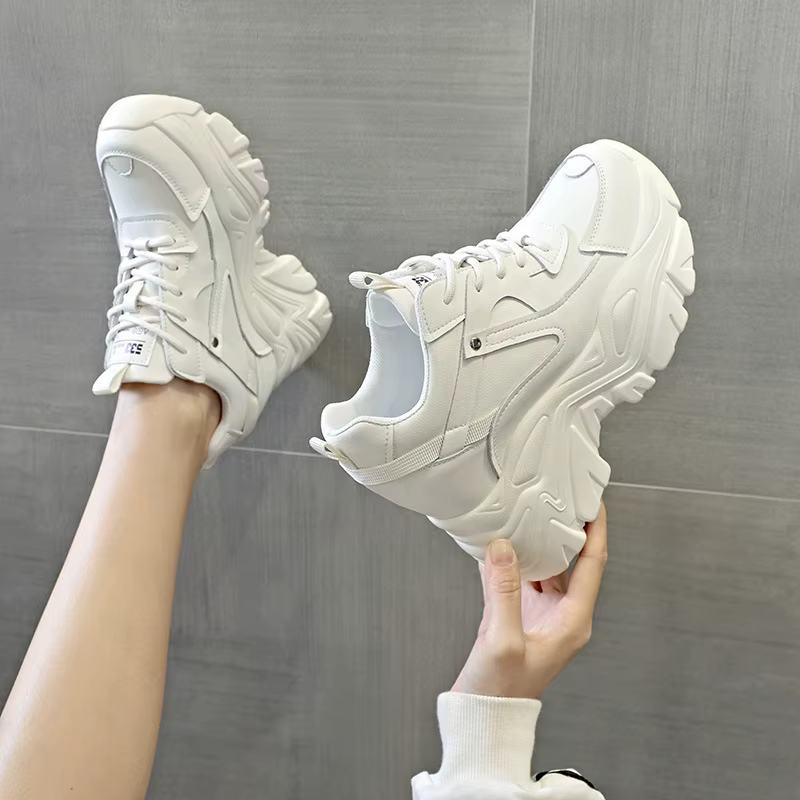 Baskets compensées blanches à lacets pour femme