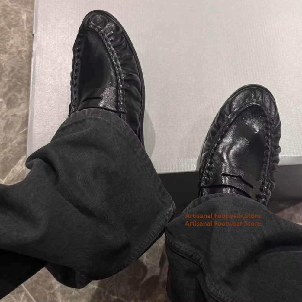 Mocassins au Design plissé rétro en cuir noir