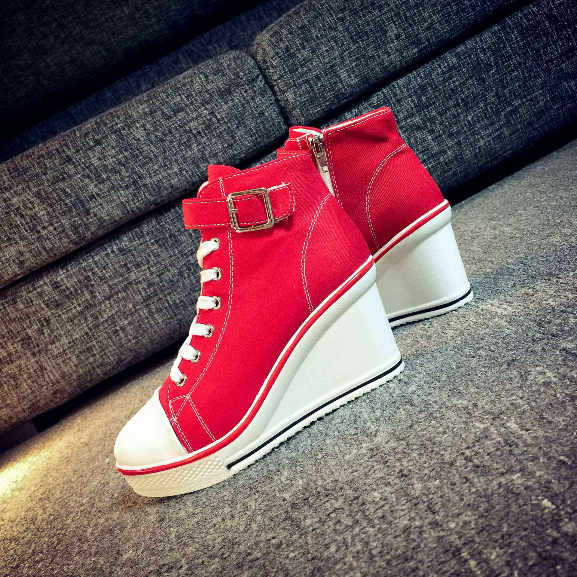 Chaussures en toile montantes pour femmes