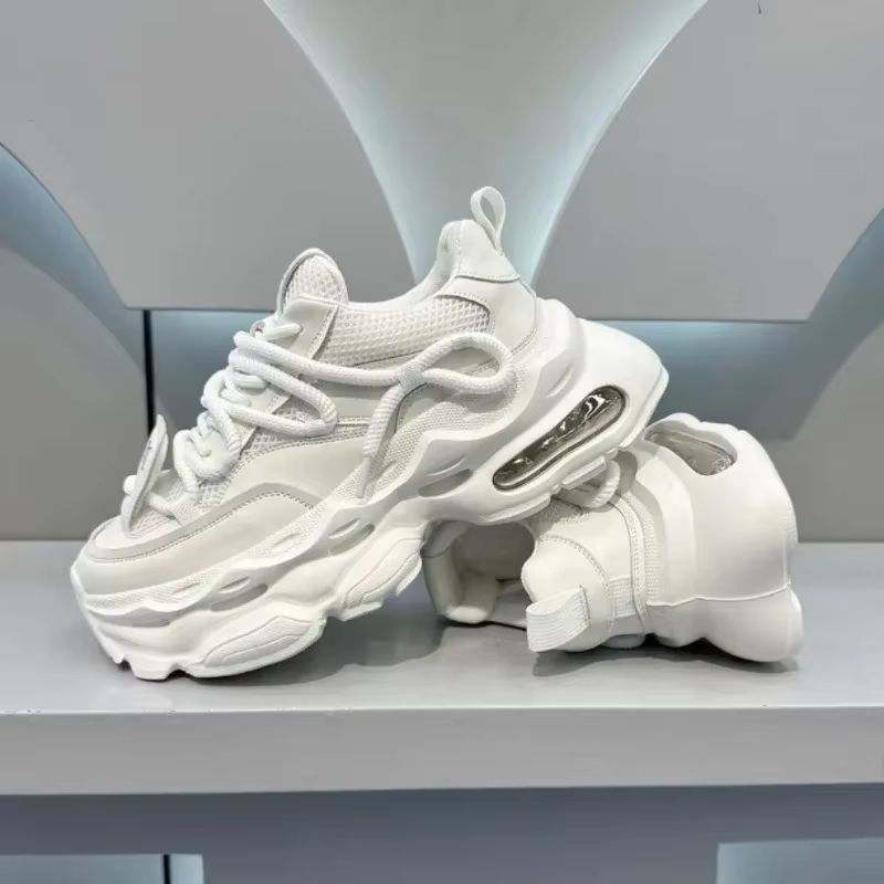 Nouvelles chaussures pour hommes à prix réduits semelles épaisses grandes