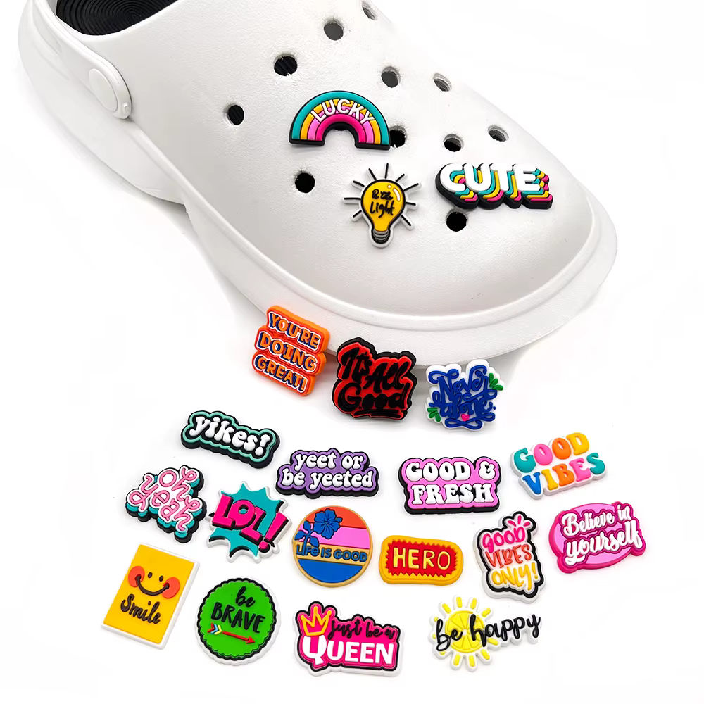 Breloques de chaussures avec lettres de Phrases anglaises de motivation