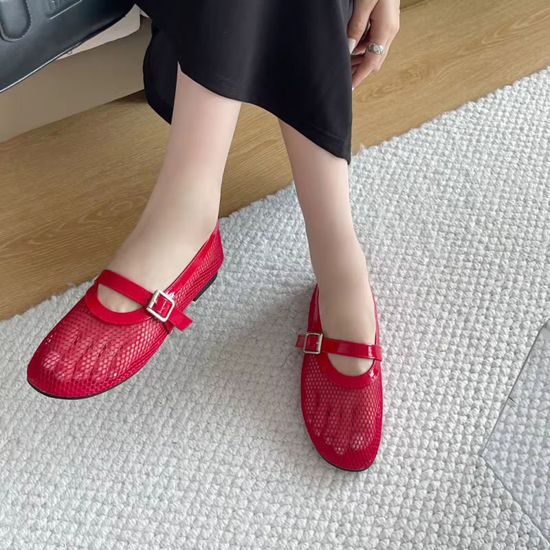 Escarpins à talons bas pour femmes