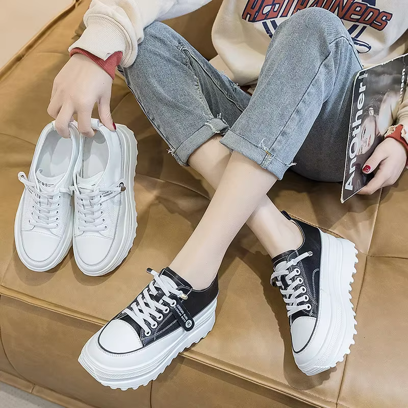 Chaussures blanches en cuir véritable