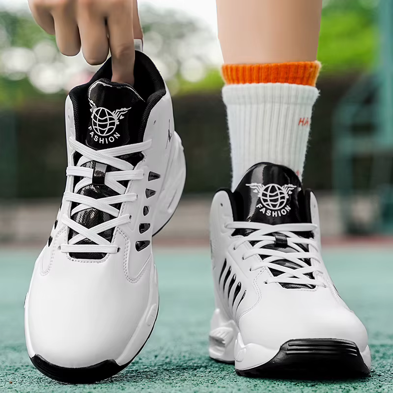 Baskets de basket-ball montantes pour hommes
